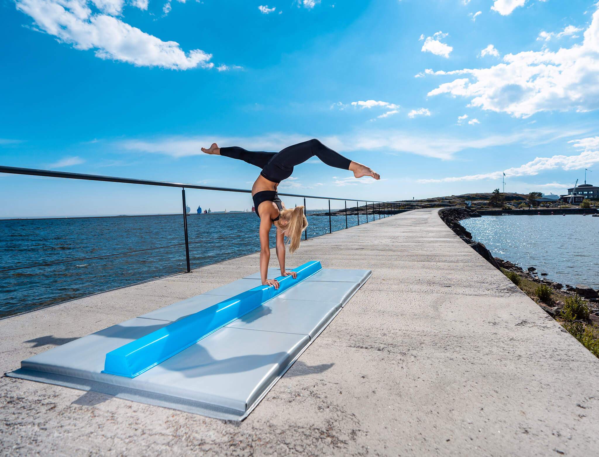 ACON Gymnastics set | Contains Gym beam & gym mat | Buy now! – Acon EU